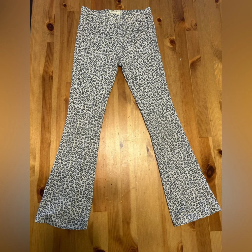 Black Ribbed Pants - Picture 2 of 4
